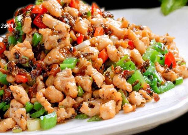Minced Chicken with Preserved Mustard Buds鸡米芽菜
